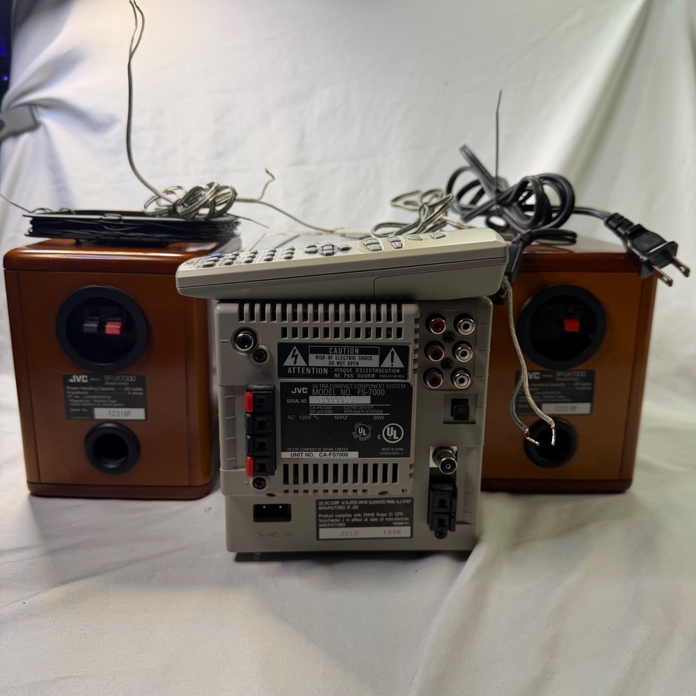 JVC FS-7000 Ultra Compact Component System CD Player Wood Speakers TESTED WORKS